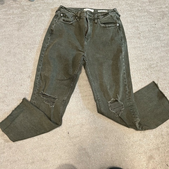 Cleo + Wolf High Rise Distressed Knee Slim Stretch Straight Jean (OLIVE) - Picture 3 of 5